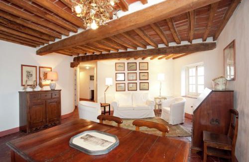 Rocca Grimalda House | Luxurious Apartment in Rocca Grimalda with Garden