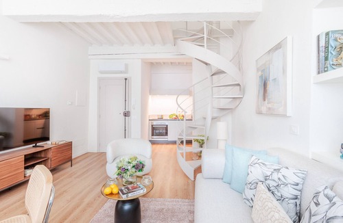 Lucca Historical Center Apartment | Luxury 2 Bedrooms 2 Bathrooms Penthouse, Elevator
