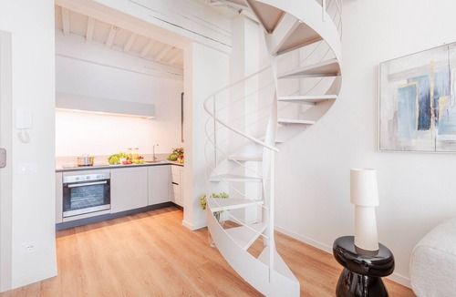 Lucca Historical Center Apartment | Luxury 2 Bedrooms 2 Bathrooms Penthouse, Elevator