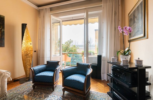 Santa Croce House | Luxury apartment next to the river
