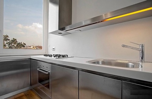 San Lorenzo Apartment | Luxury Apartment Sleeps 4+2 Walk to Duomo