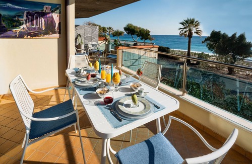 Mazzeo Apartment | Luxury Beachfront 2BR/2Bath Apartment, Taormina beach, access to Pool, Parking
