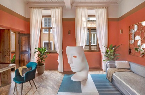Rione II Trevi Apartment | Luxury Trevi House