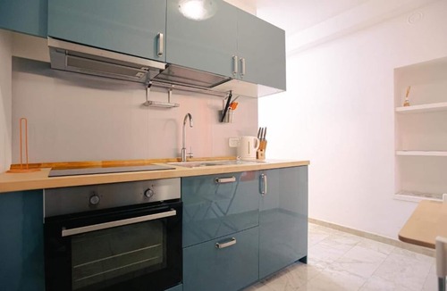 Gardone Riviera Apartment | Magnifica Terrazza - Lake View & Wi-Fi