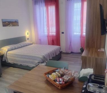 Somma Lombardo Apartment | Malpensa Sleep & Go