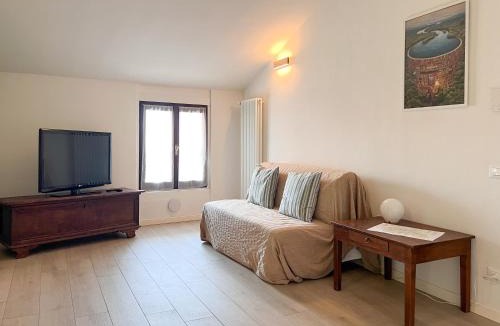 Rovato Apartment | Mansarda Montebello