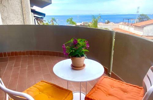Cannizzaro House | Marilù e il Mare - Your home by the sea