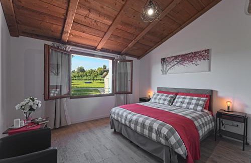 Santa Maria di Sala Apartment | Marsari House