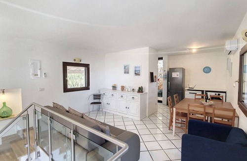 Marina di Marittima Villa | Marvellous property w/heated pool & sea access