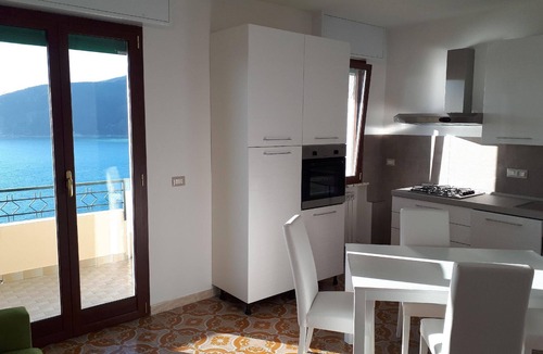 Moneglia Apartment | Marvellous sea view, balcony garden swimming pool