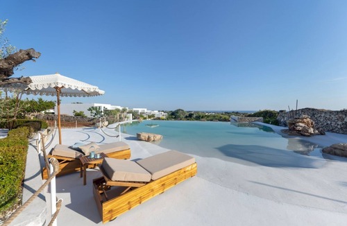 Torre Suda House | Masseria Samenti - Curti with swimming pool view