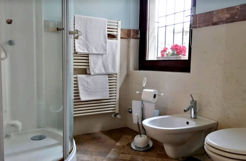 Moltrasio House | Mauro apartment. Fresh and peaceful.