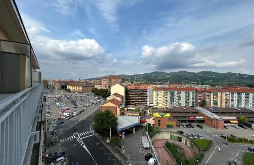 Cavoretto Apartment | Metro Bengasi capolinea