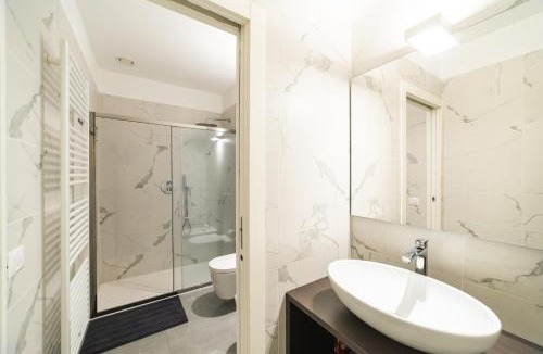 Greco Apartment | Milan Design Suite - Palestra e Parcheggio Privato