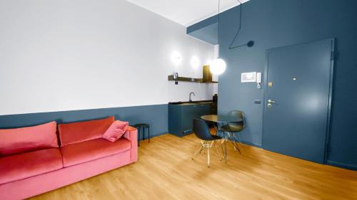 Central Station Apartment | Milano Central Station Red