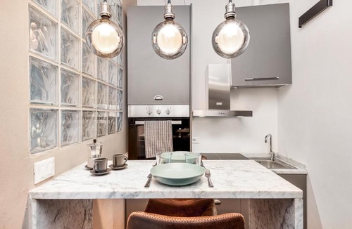 Carrara Apartment | Mistral Holidays - Splendido bilocale nuovissimo con finiture di lusso