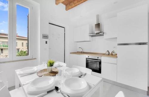 Turro Apartment | MO92 [Loreto–Cathedral] Bright Large