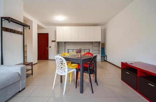 Lainate Apartment | Modern Apartment 5 Minutes from Rho
