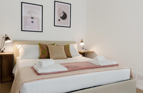 Lomazzo Apartment | Modern Apartment between Como & Milan