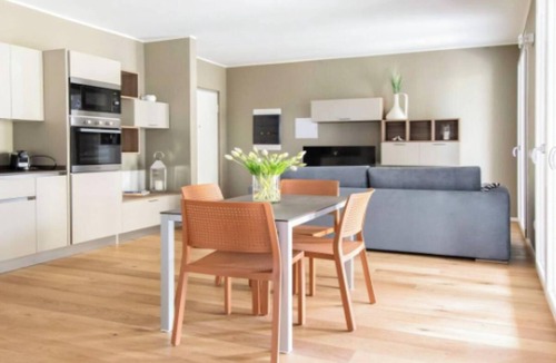 Gallaratese Apartment | Modern Elegance: Apartment Near Milan Center