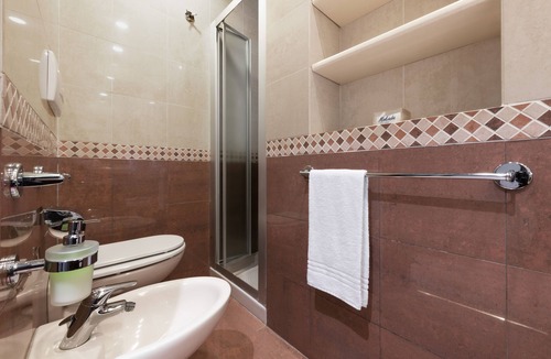 Magenta Hotel | Mokinba Hotels King