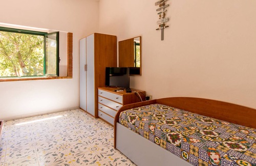 Vulcanello Apartment | Monolocale 14 Vulcano on Sea Shore, Lipari, Italy