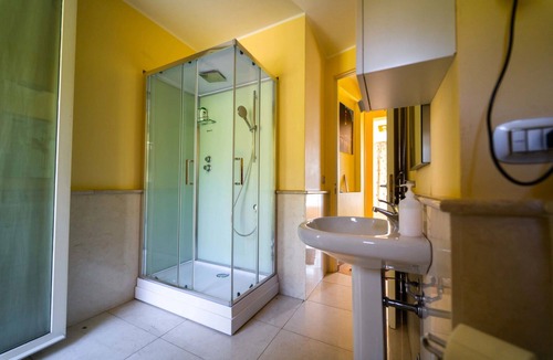 Lecco Bed & Breakfast | Montebello