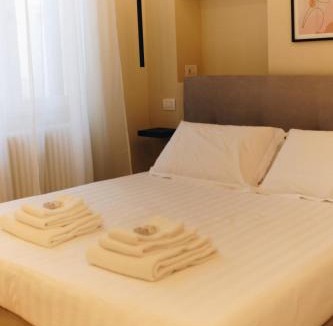 Magenta Apartment | Monti26