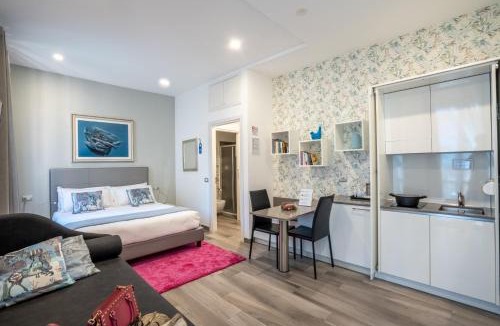 Monza House | Monza City Rooms & Studios