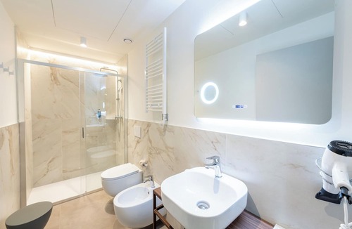 Bresso Hotel | NEO Hotel