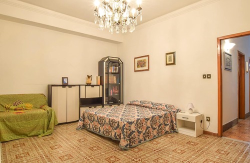 Gaggi Apartment | Nice and spacious vacation apartment with large terrace.