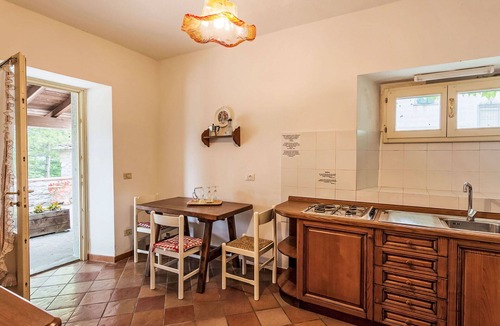 Palazzuolo sul Senio Apartment | Nice apartment for 2 guests with pool, WIFI, TV, pets allowed and panoramic view