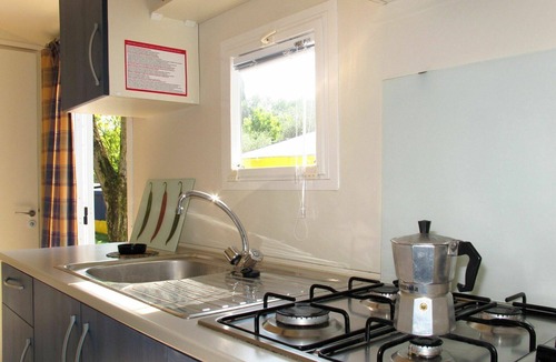 Cisano House | Nice apartment in villa for 5 people with WIFI, pool, A/C and terrace