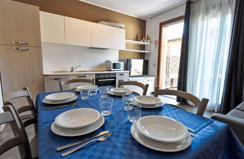 Spinone Al Lago Apartment | Nice apartment for 6 people with pool, WIFI, A/C, TV and terrace