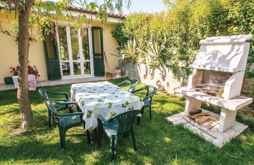 Montegranaro House | Nice home in Montegranaro -FM-