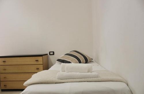 Gorla Apartment | Nice One-Bedroom Flat 500m Gorla M1