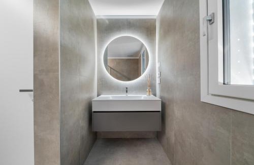 Montioni Villa | NNV Pool Villa Lazise