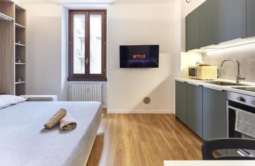 Zona Padova Apartment | Nolo studio walking distance from Loreto e Corso Buenos Aires
