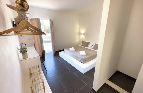 Mesagne Bed & Breakfast | Oasis of peace and serenity, nestled in the countryside.