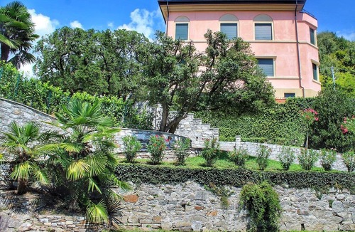Mergozzo Apartment | Oleandro 2 apartment in Mergozzo with pool