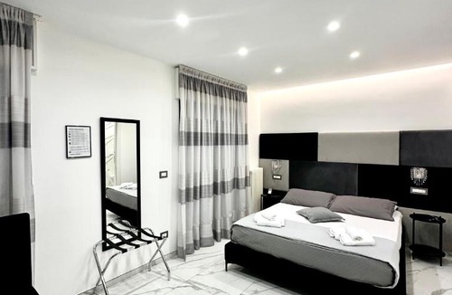 Municipio 3 Apartment | Oltremare Luxury Suites
