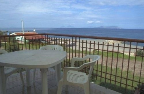 San Giorgio Apartment | On the Beach Apartment right on the beach with tv A/C - WI FI -parking