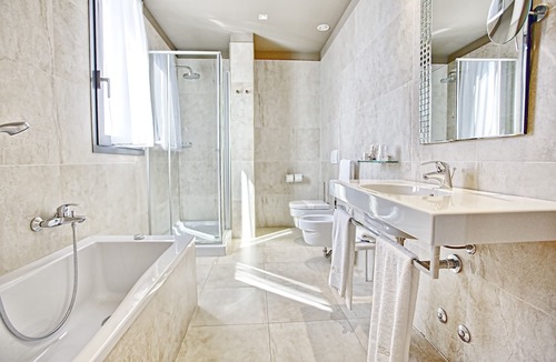 Dalmine Hotel | One Hotel & Restaurant
