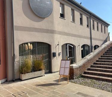 Comacchio Bed & Breakfast | Osteria Tripunt