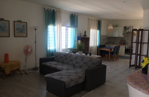 Scoglitti House | Panoramic house with veranda on the sea