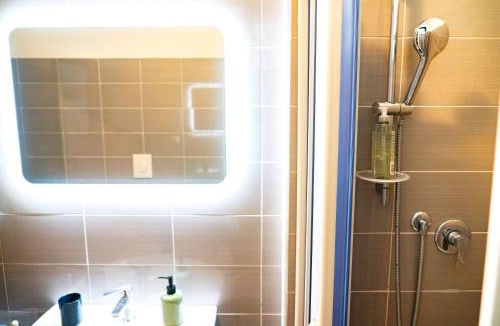 Zona VII Tor Cervara Apartment | Paper House