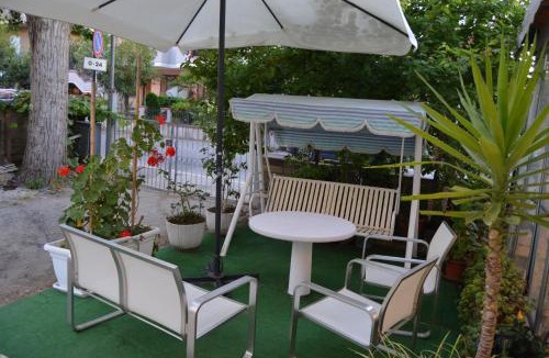 Pinarella Hotel | Pensione Rossi