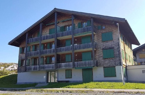Melchsee-Frutt Apartment | Penthouse with alpine chic in an imposing mountain setting