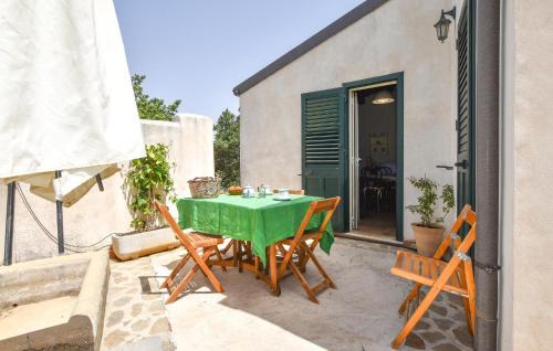 Corleone House | Pet Friendly Home In Corleone With Wifi