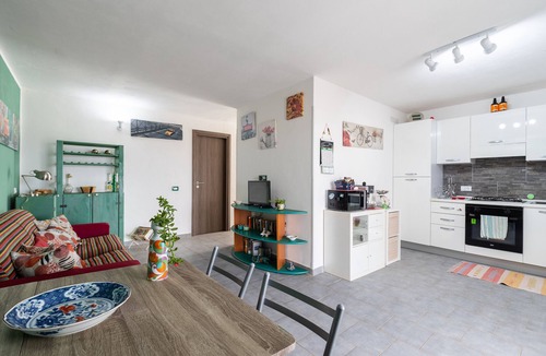 Cinisi Villa | Pet-Friendly 'Villa Cinisi' with Sea View, Shared Pool & Wi-Fi